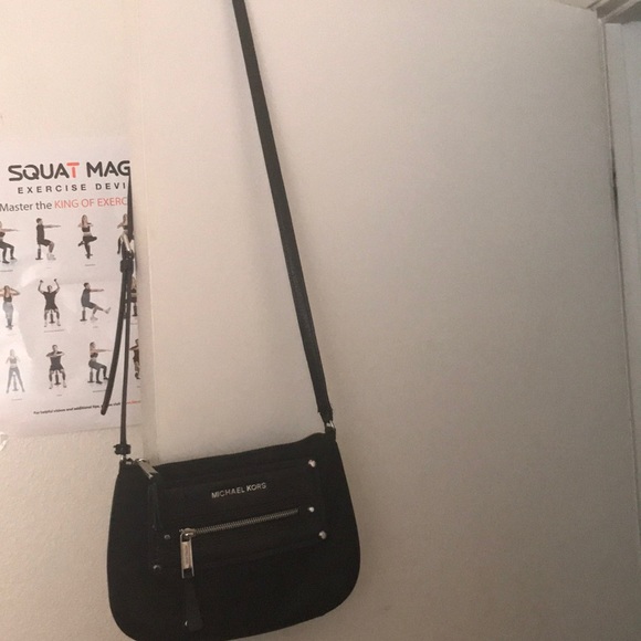 Michael Kors Crossbody - Picture 2 of 6